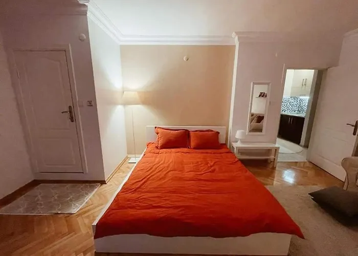 Serdar Home